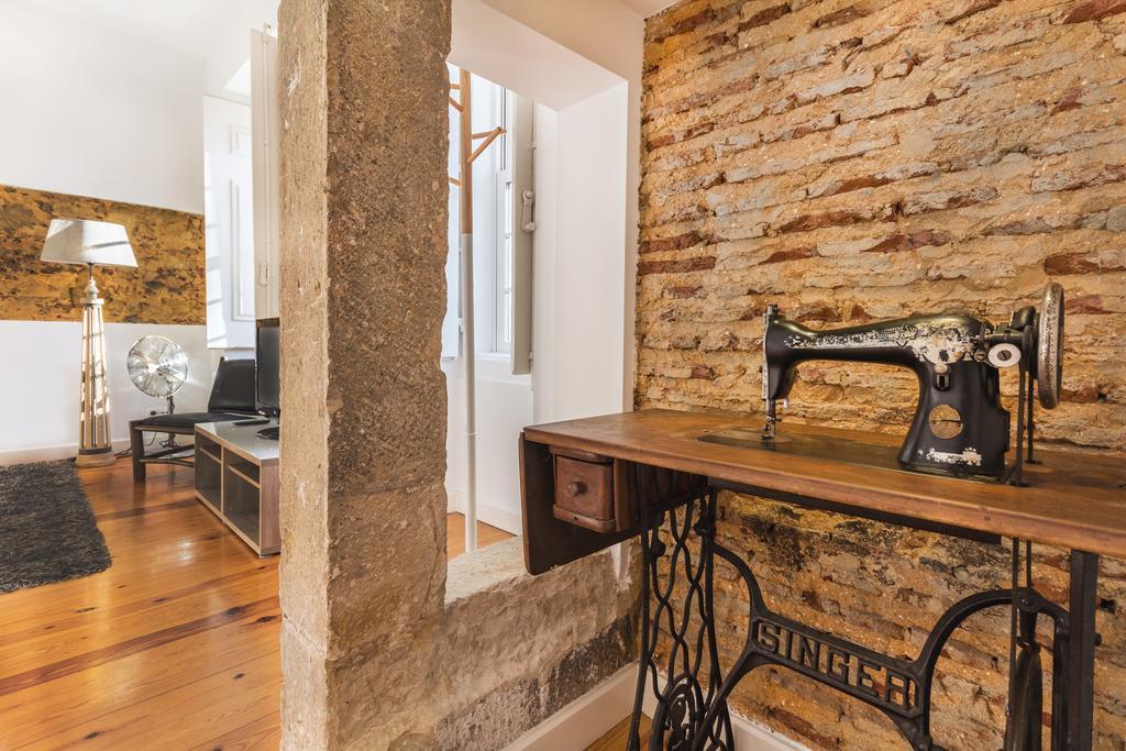 Sao Mamede Downtown Apartment Lisbon Bagian luar foto